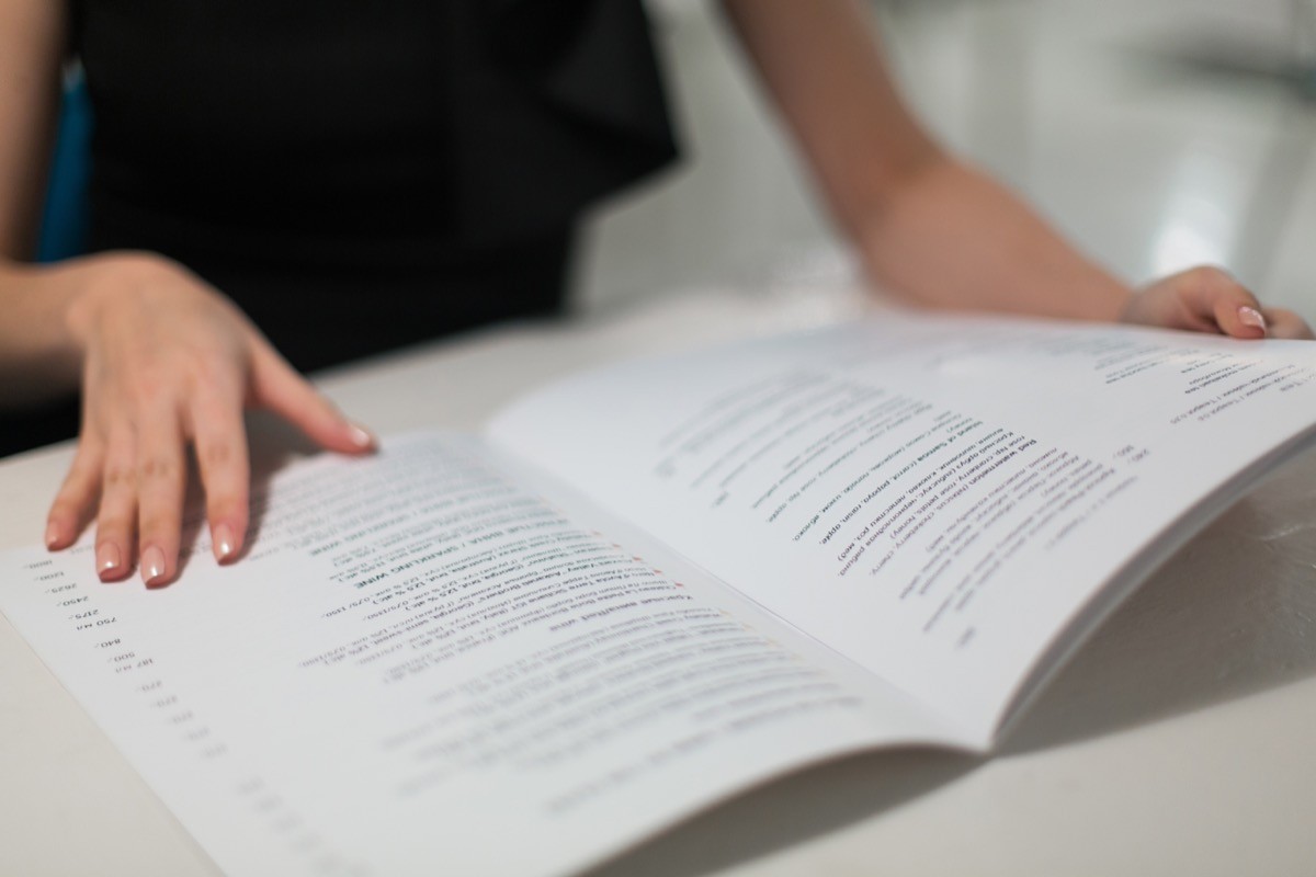 Typographie livre : quelle police pour écrire un livre lisible ?